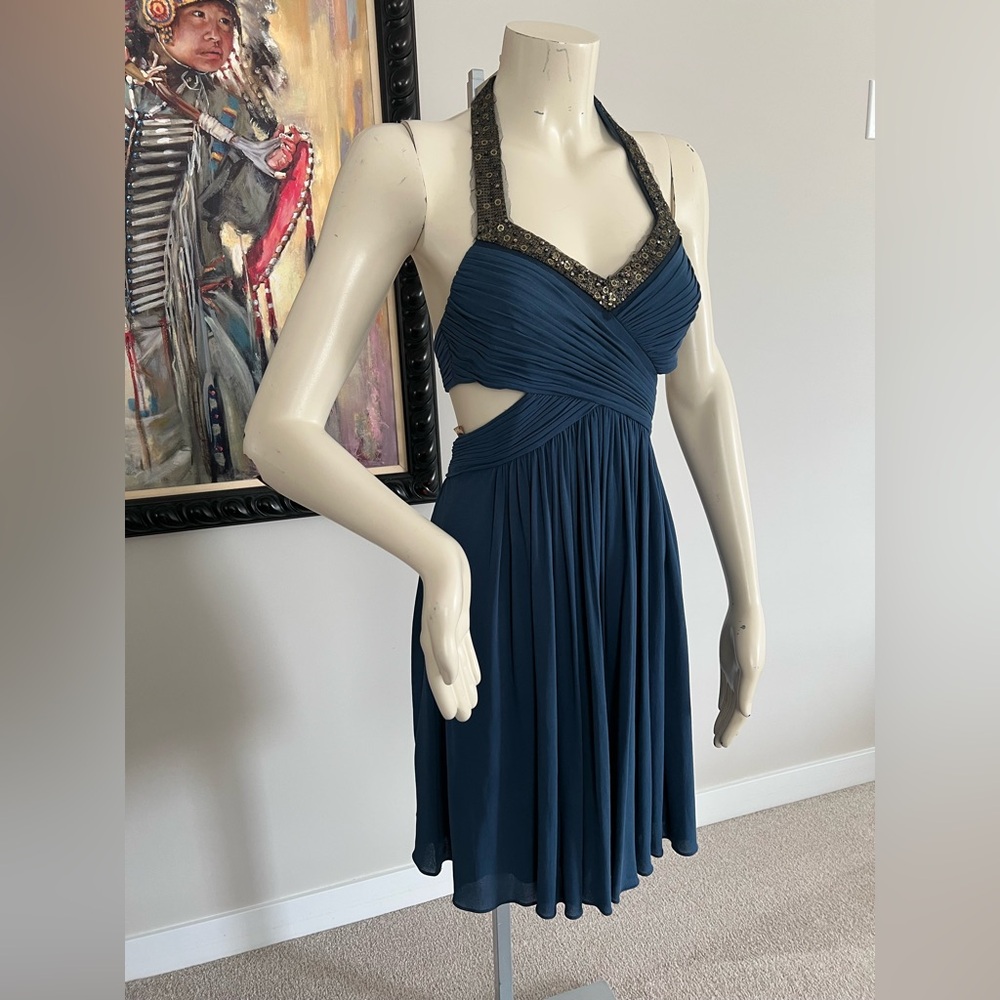 BCBGMAXAZRIA Shea Halter Cutout Cocktail Dress – Navy Blue | Size 0 - Picture 5 of 12